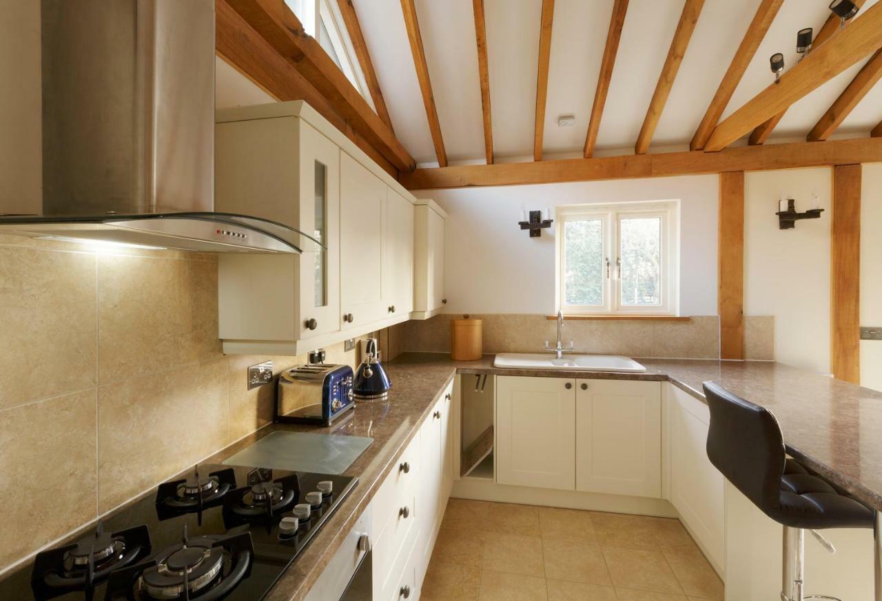 Owl'S Hoot Villa Thorndon Екстериор снимка